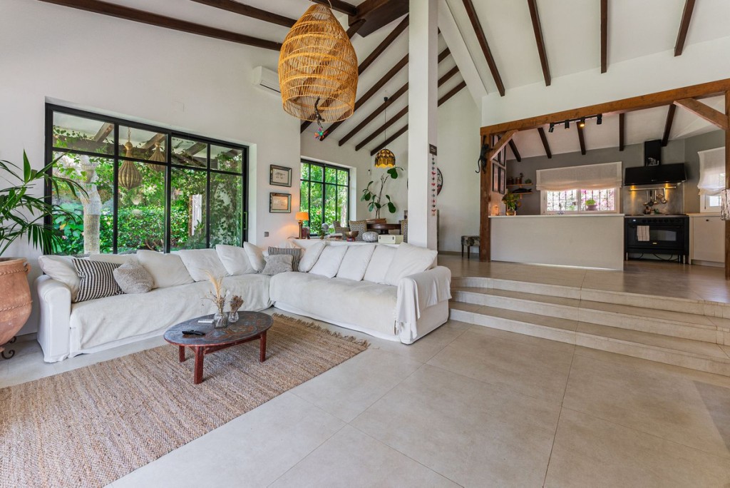 4 Bed, 6 Bath, HouseFor Sale, Estepona, Malaga