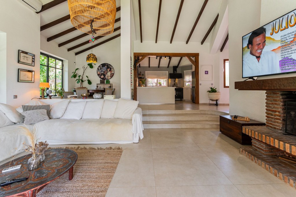 4 Bed, 6 Bath, HouseFor Sale, Estepona, Malaga