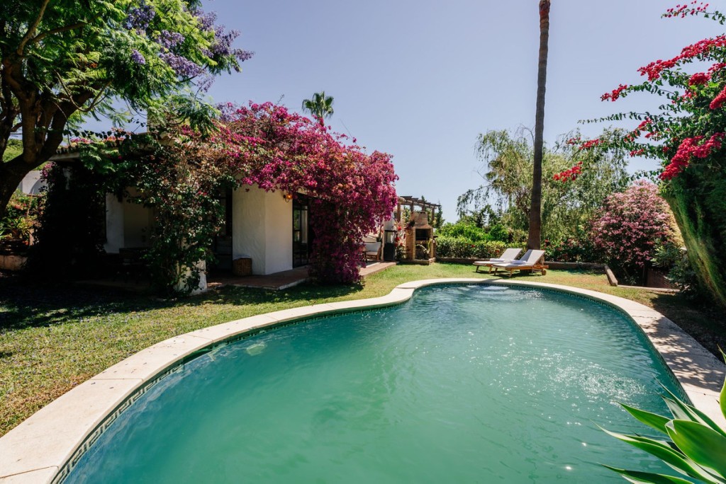 4 Bed, 6 Bath, HouseFor Sale, Estepona, Malaga