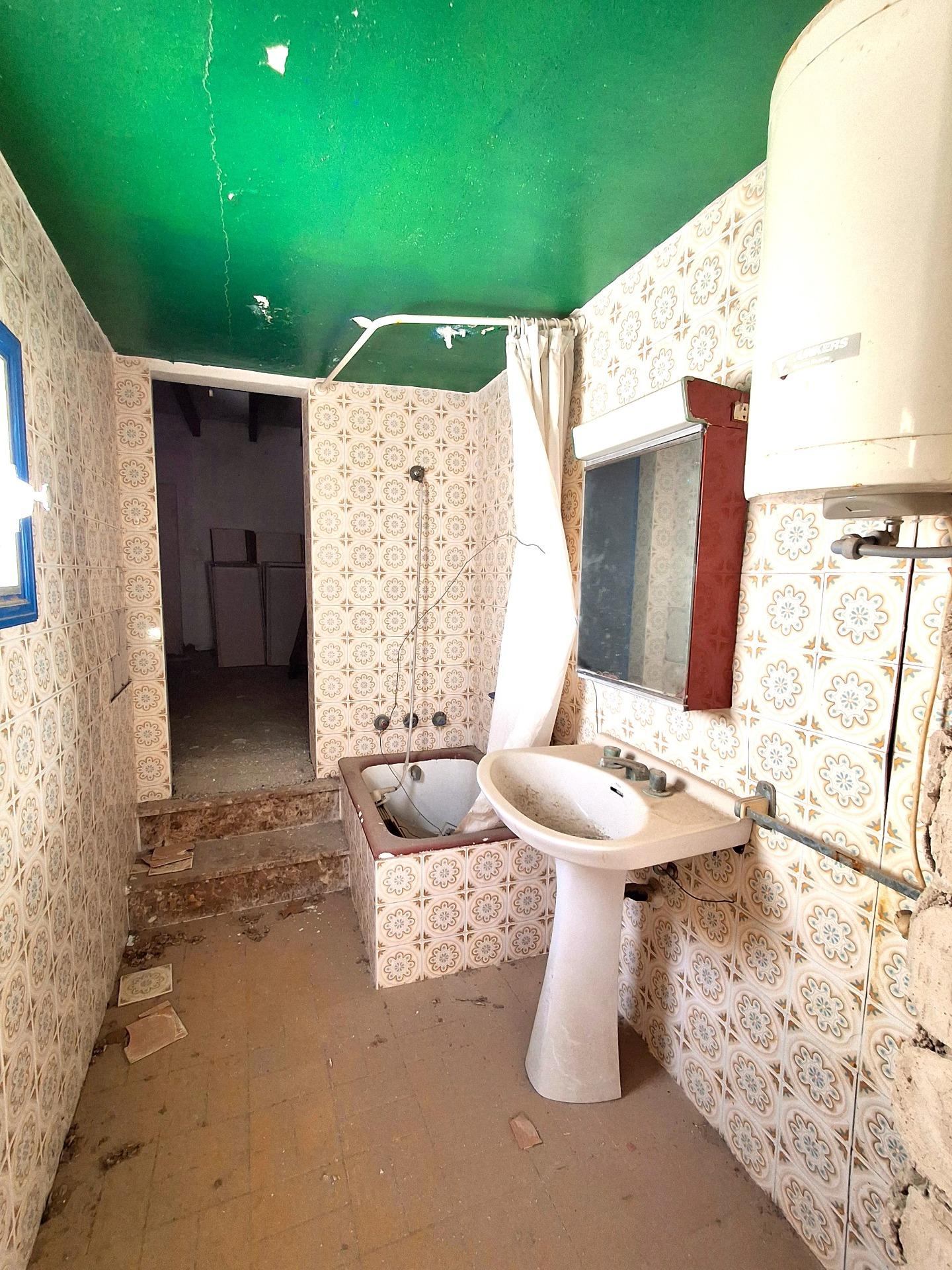 Commercial Property, For Sale