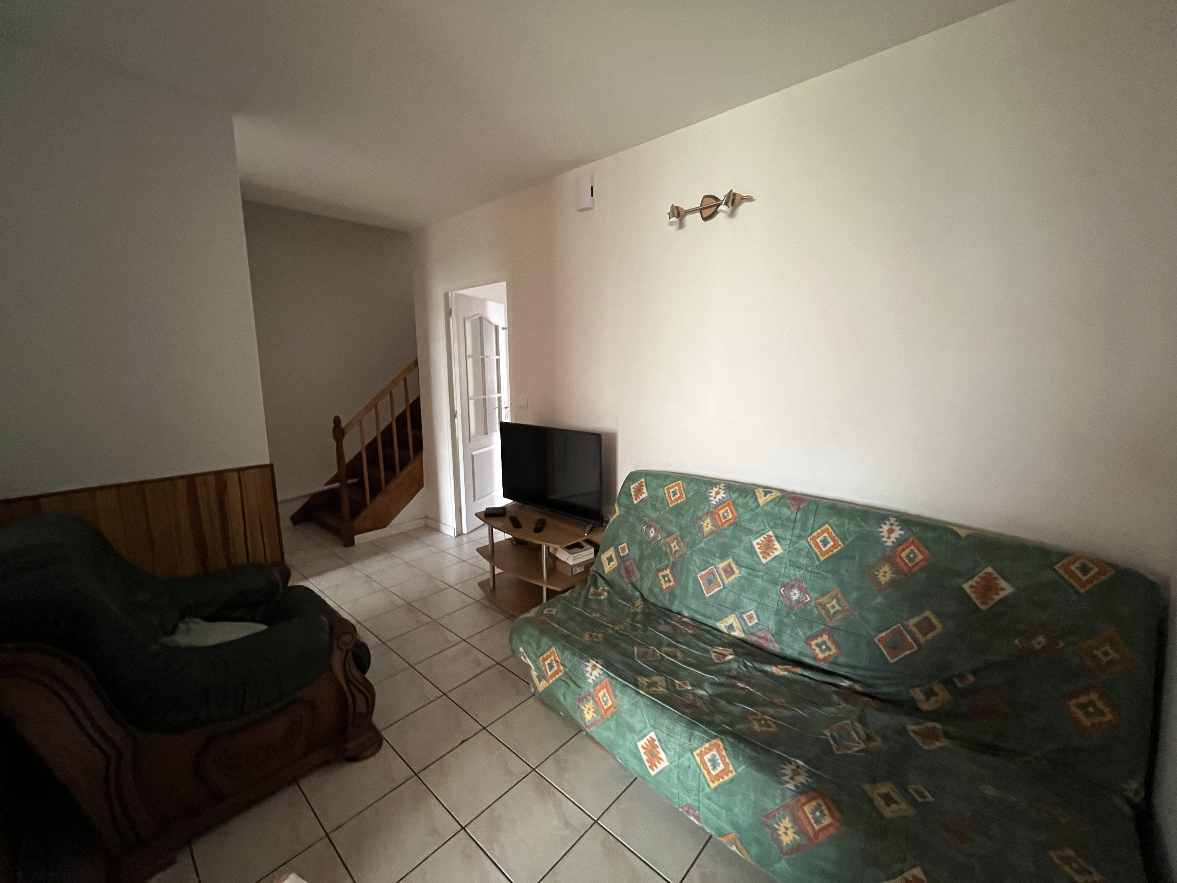 4 Bed, 1 Bath, HouseFor Sale, Castillonnes, Lot-et-Garonne, Aquitaine, 47330