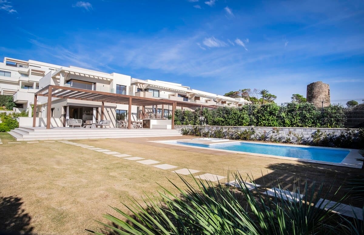 4 Bed, 4 Bath, HouseFor Sale, Estepona, Malaga