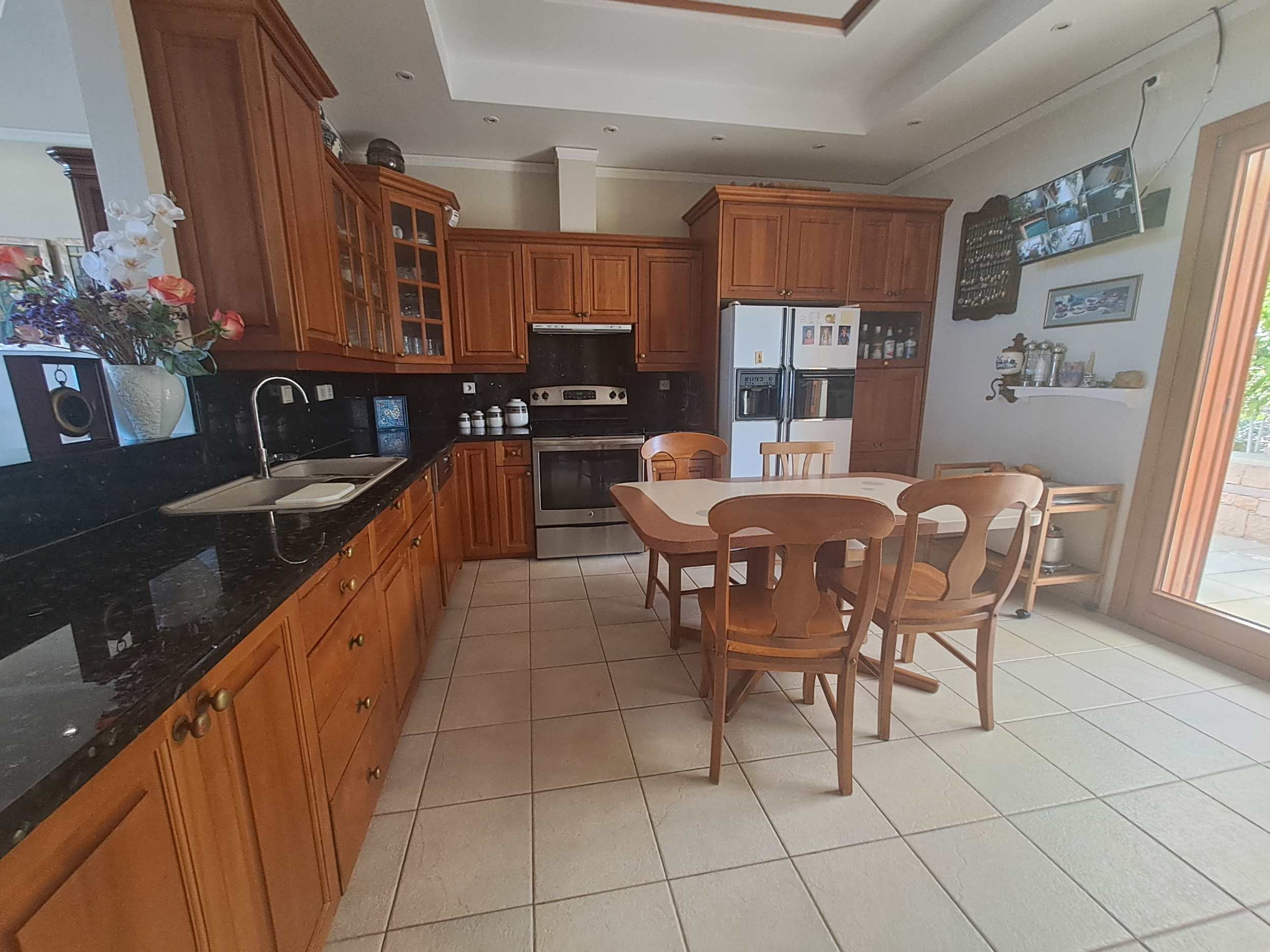 6 Bed, 4 Bath, HouseFor Sale, Heraklion, Crete, 71500