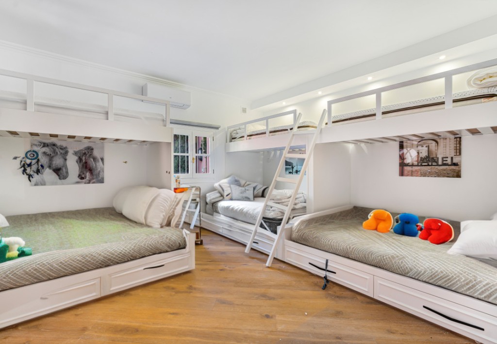 6 Bed, 8 Bath, HouseFor Sale, Marbella, Malaga