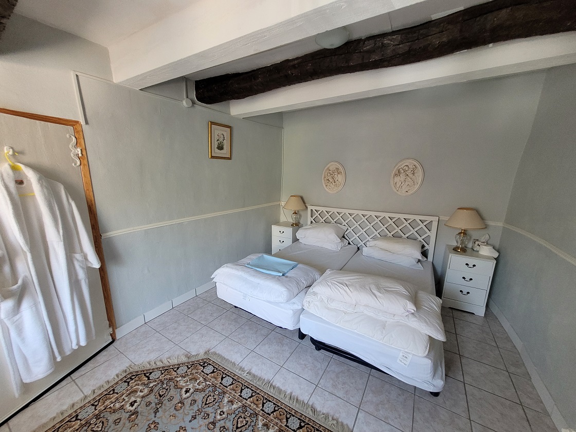 2 Bed, 2 Bath, HouseFor Sale, Laurens, Herault, Languedoc-Roussillon, 34480