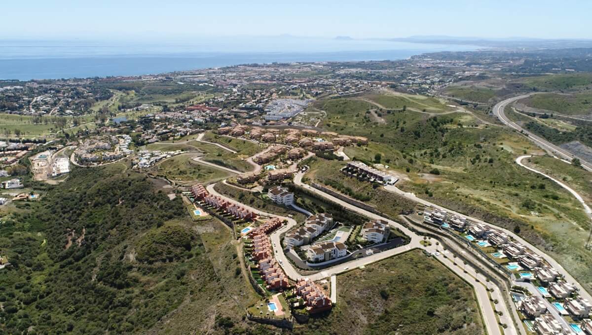 3 Bed, 2 Bath, ApartmentFor Sale, Benahavis, Malaga