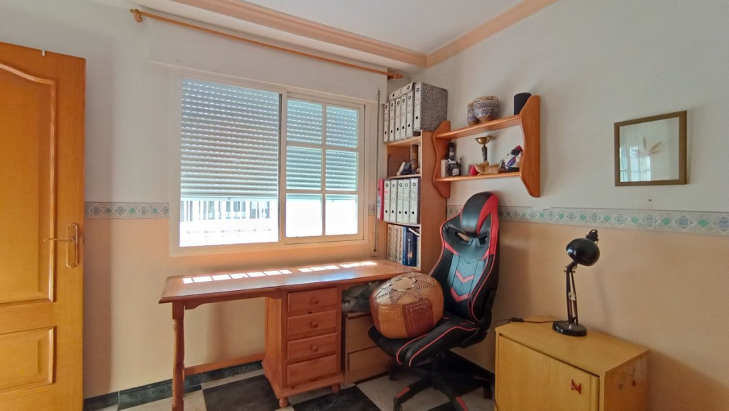 4 Bed, 2 Bath, HouseFor Sale, Malaga, Malaga