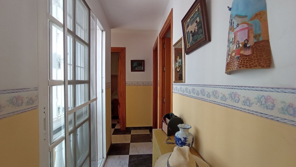 4 Bed, 2 Bath, HouseFor Sale, Malaga, Malaga