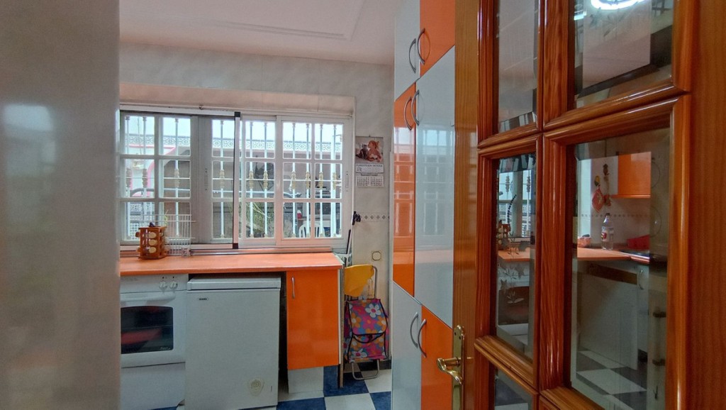 4 Bed, 2 Bath, HouseFor Sale, Malaga, Malaga