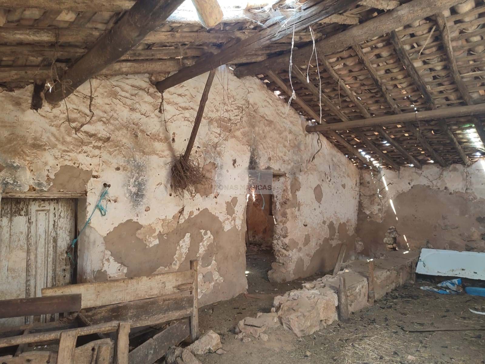 4 Bed, 1 Bath, HouseFor Sale, Lagos, Faro, 8600-120