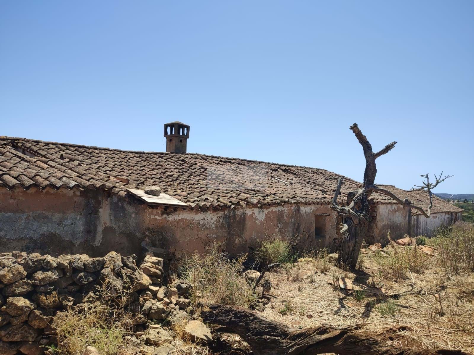 4 Bed, 1 Bath, HouseFor Sale, Lagos, Faro, 8600-120