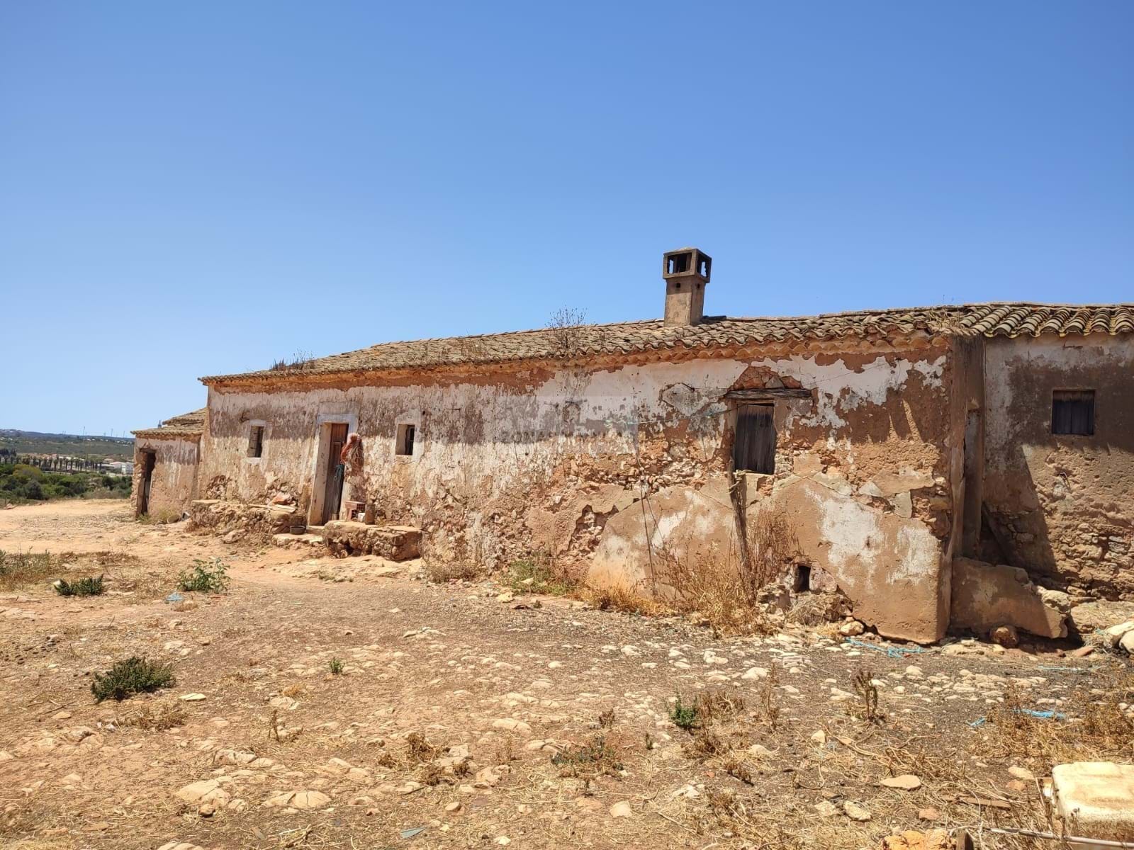 4 Bed, 1 Bath, HouseFor Sale, Lagos, Faro, 8600-120