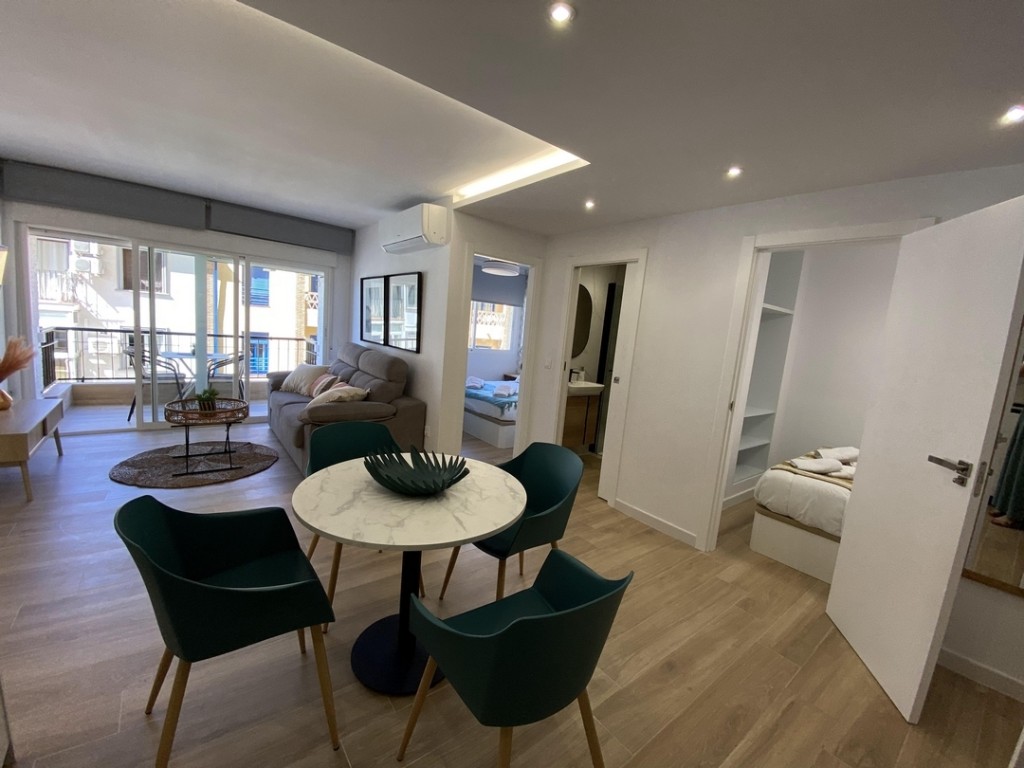 2 Bed, 1 Bath, ApartmentFor Sale, Fuengirola, Malaga