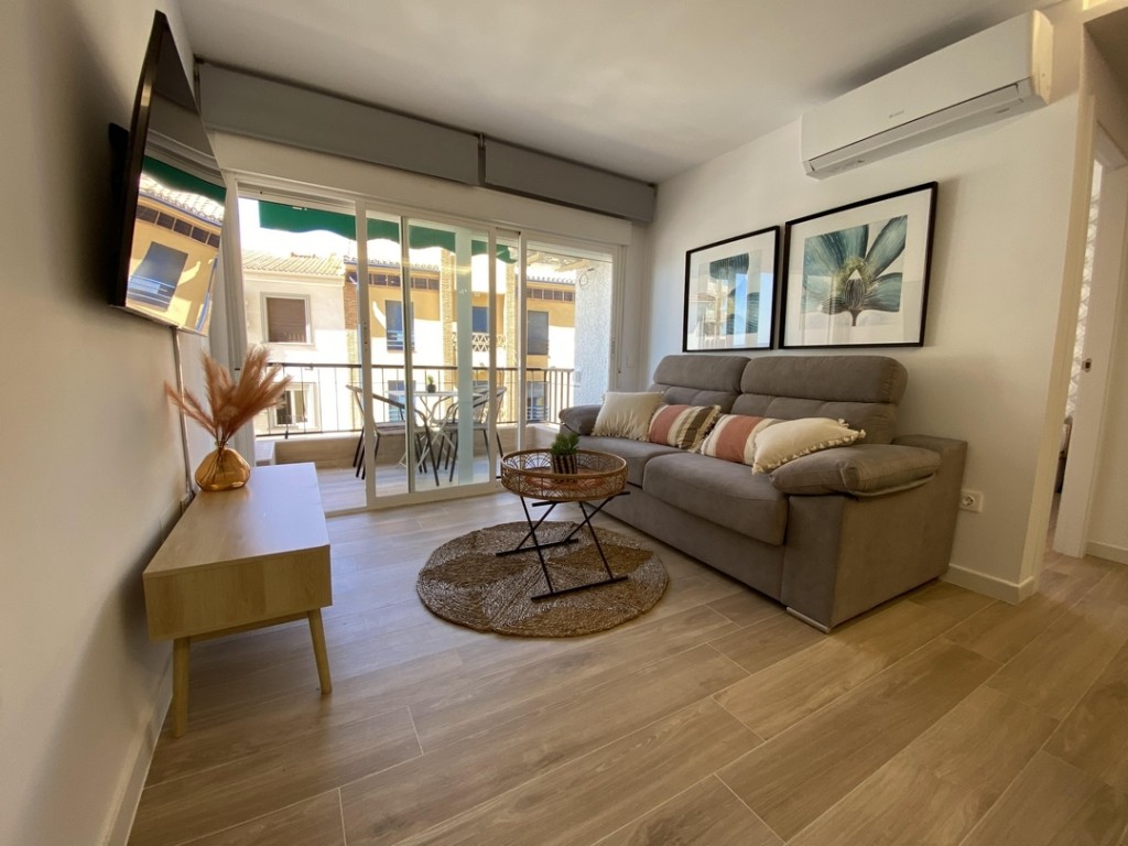 2 Bed, 1 Bath, ApartmentFor Sale, Fuengirola, Malaga