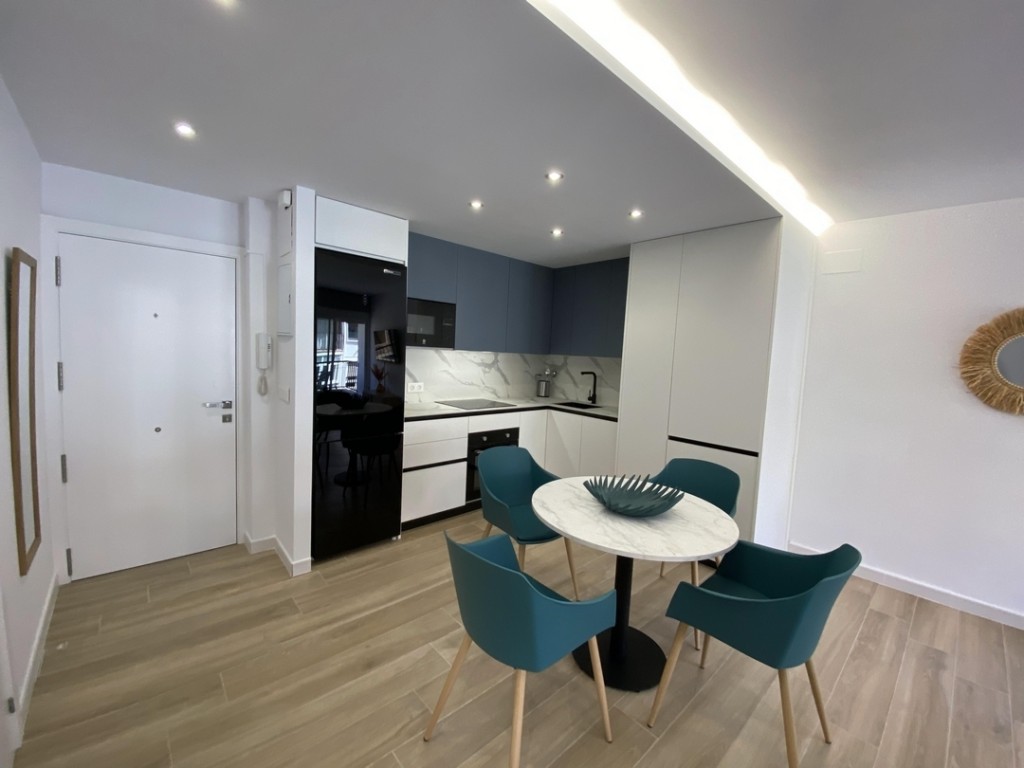 2 Bed, 1 Bath, ApartmentFor Sale, Fuengirola, Malaga