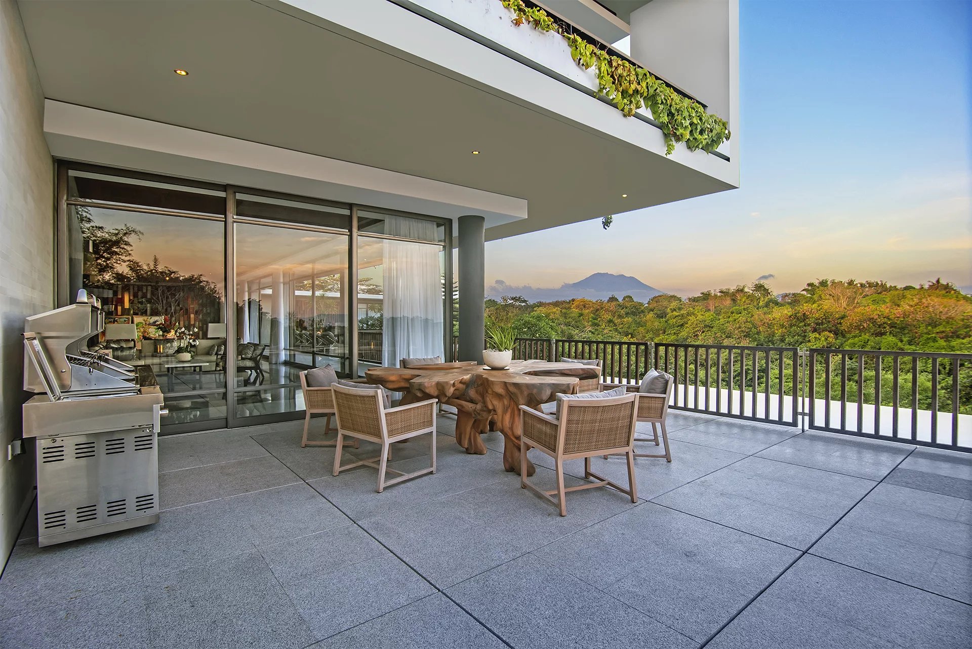 6 Bed, 11 Bath, HouseFor Sale, Gianyar, Bali