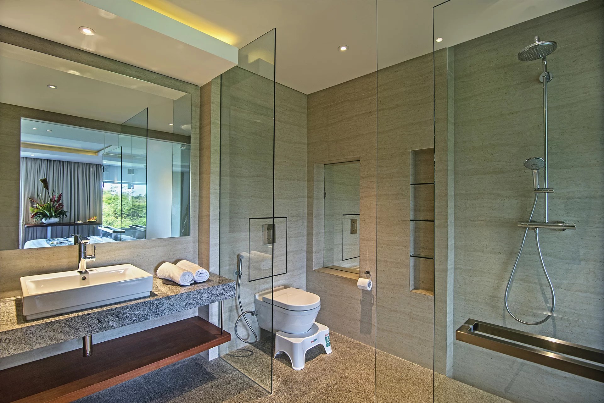 6 Bed, 11 Bath, HouseFor Sale, Gianyar, Bali