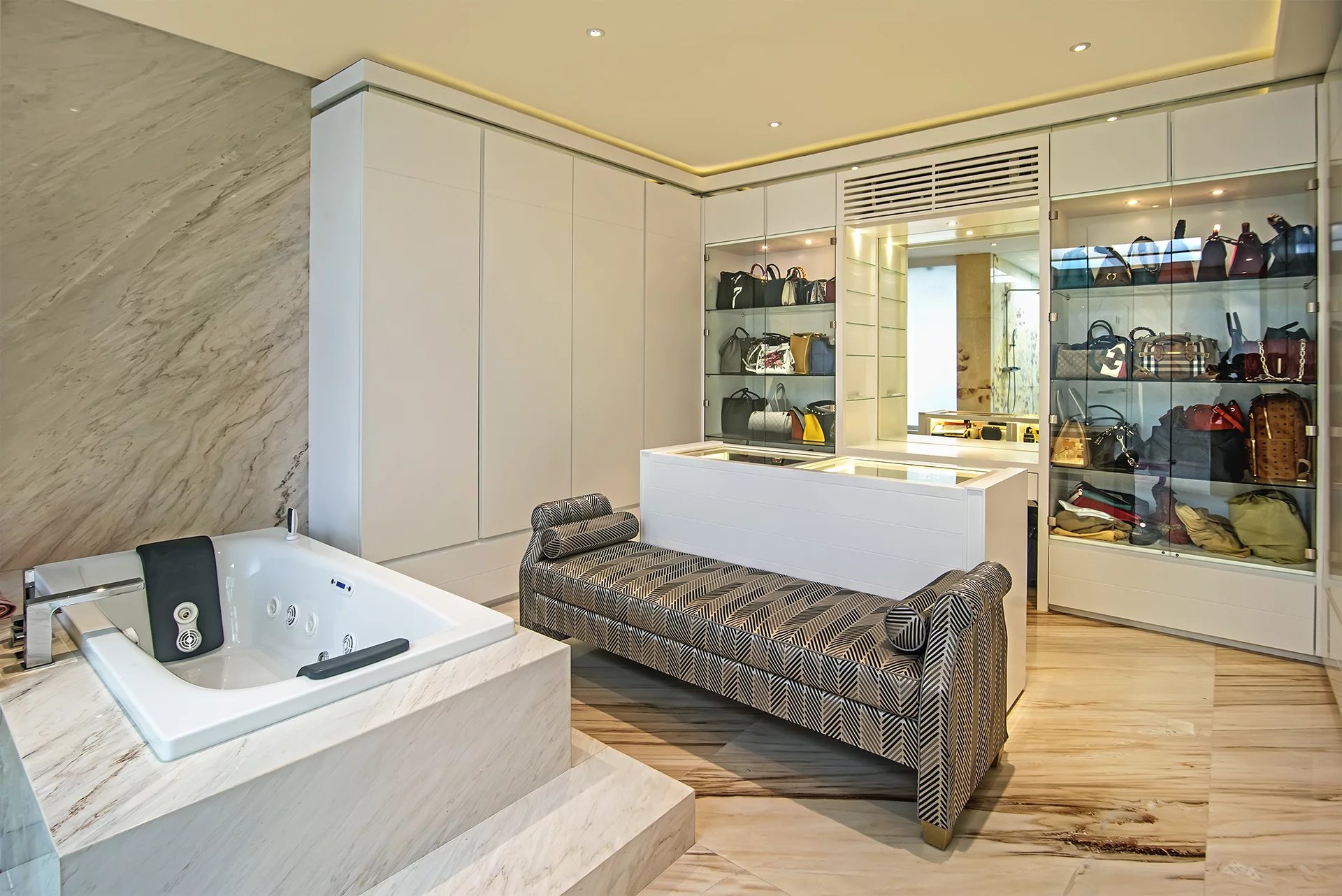 6 Bed, 11 Bath, HouseFor Sale, Gianyar, Bali