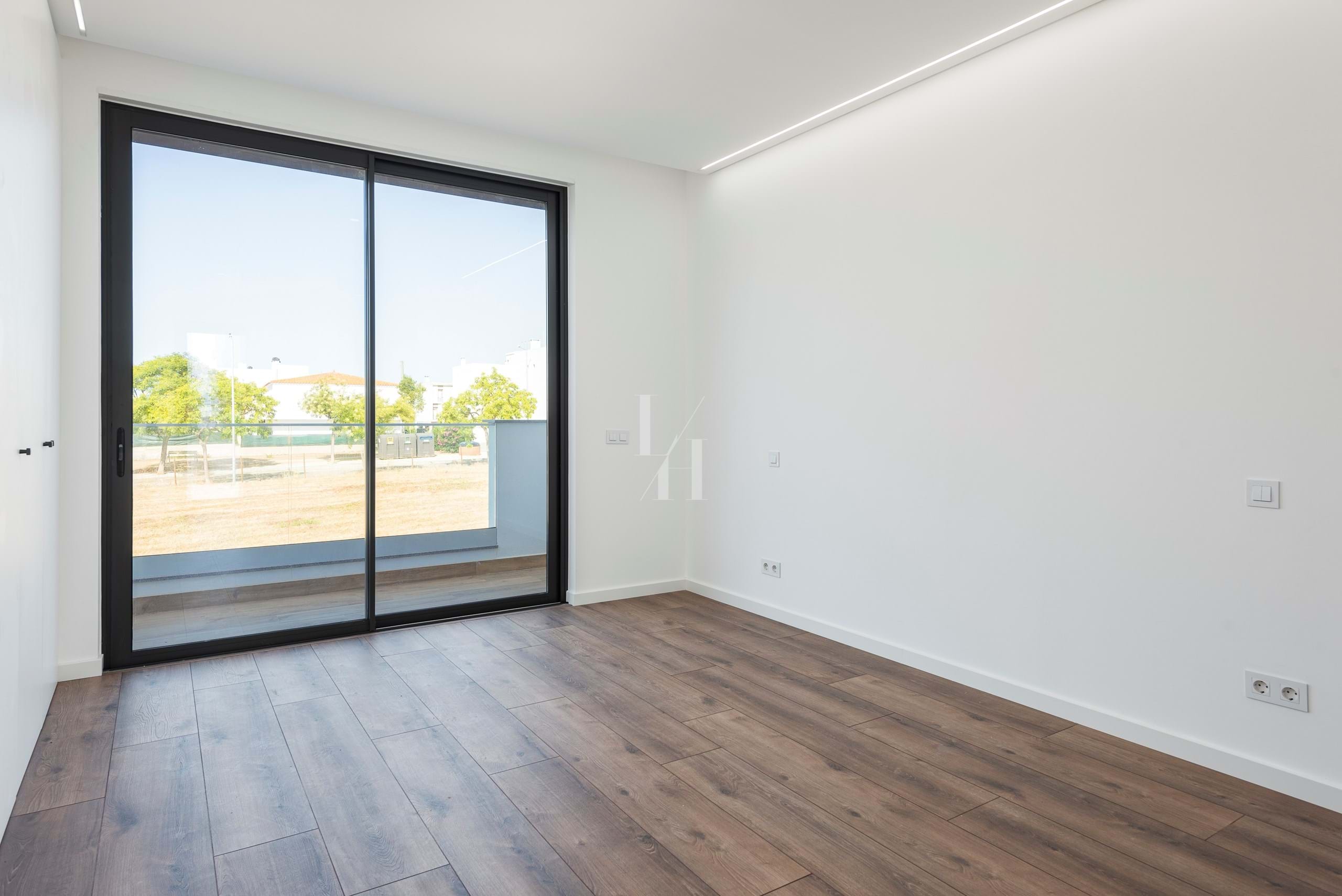 3 Bed, 3 Bath, HouseFor Sale, Moncarapacho, Olhão, Faro, 8700-061