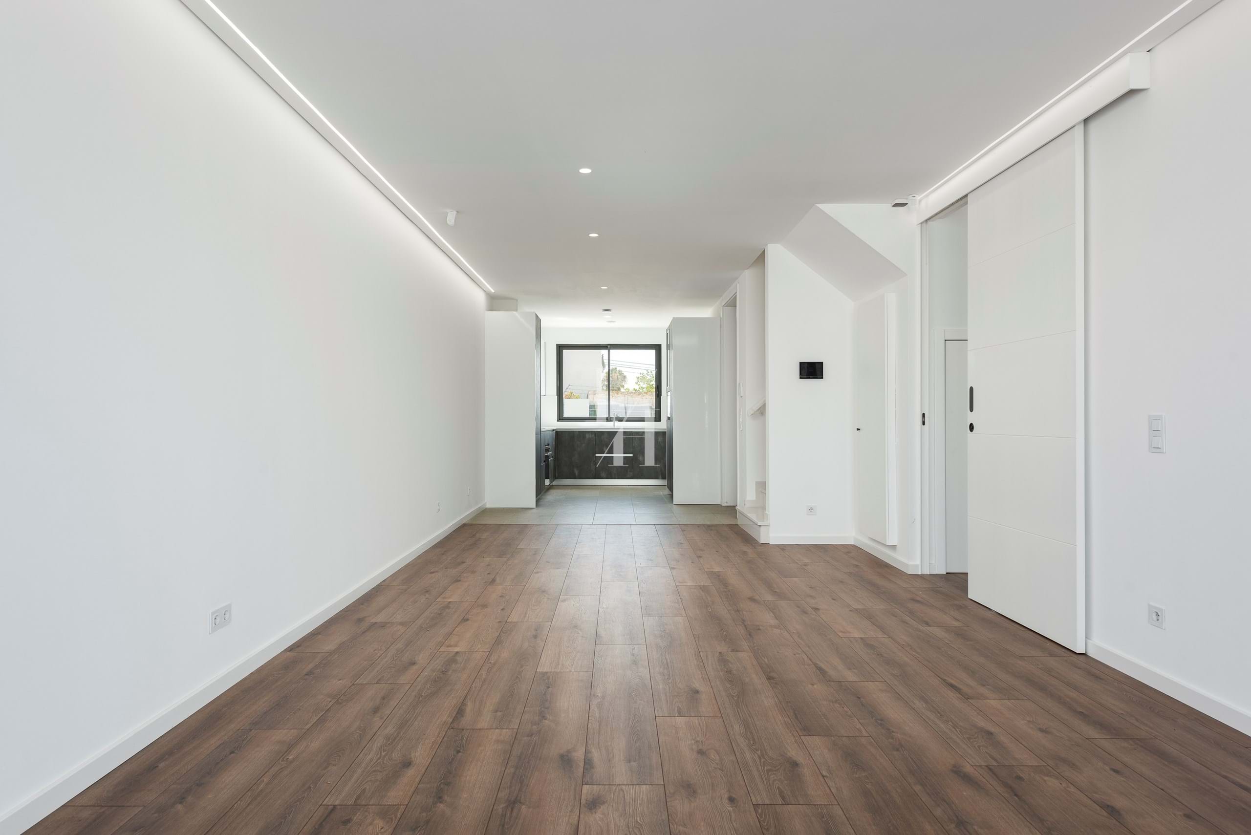 3 Bed, 3 Bath, HouseFor Sale, Moncarapacho, Olhão, Faro, 8700-061