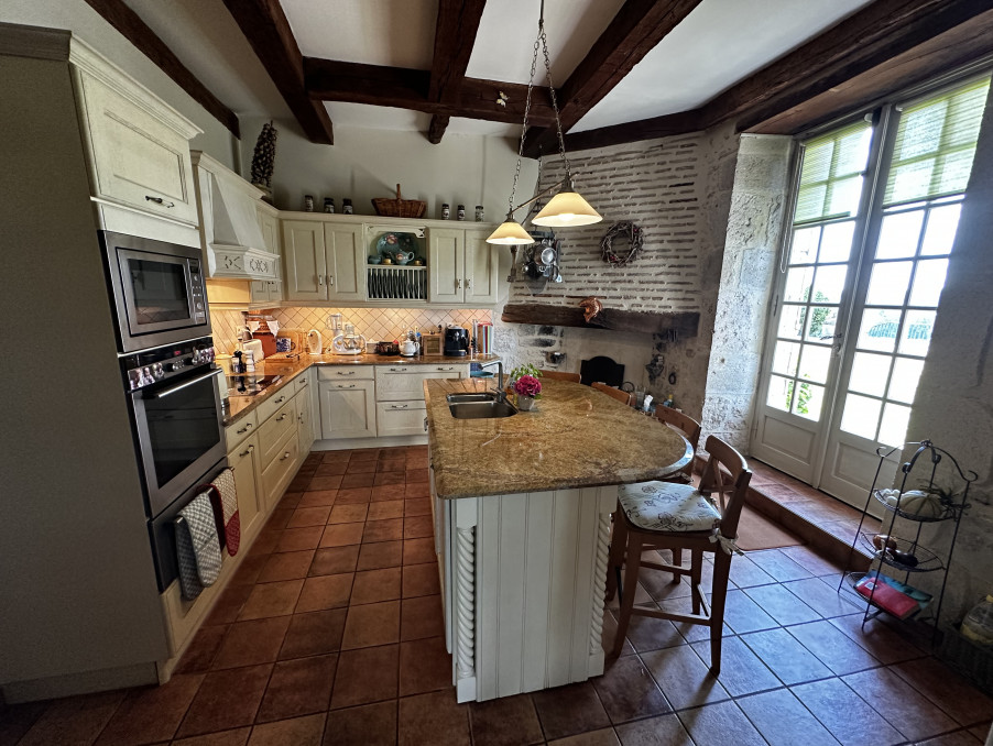 4 Bed, 3 Bath, HouseFor Sale, Duras, Lot-et-Garonne, Aquitaine, 47120