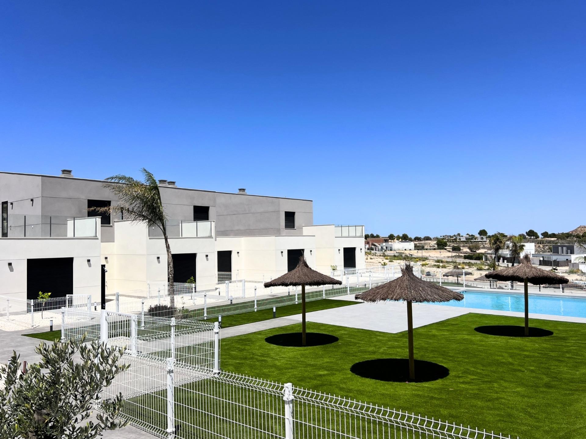 2 Bed, 2 Bath, HouseFor Sale, Altaona Golf and Country Village, Murcia