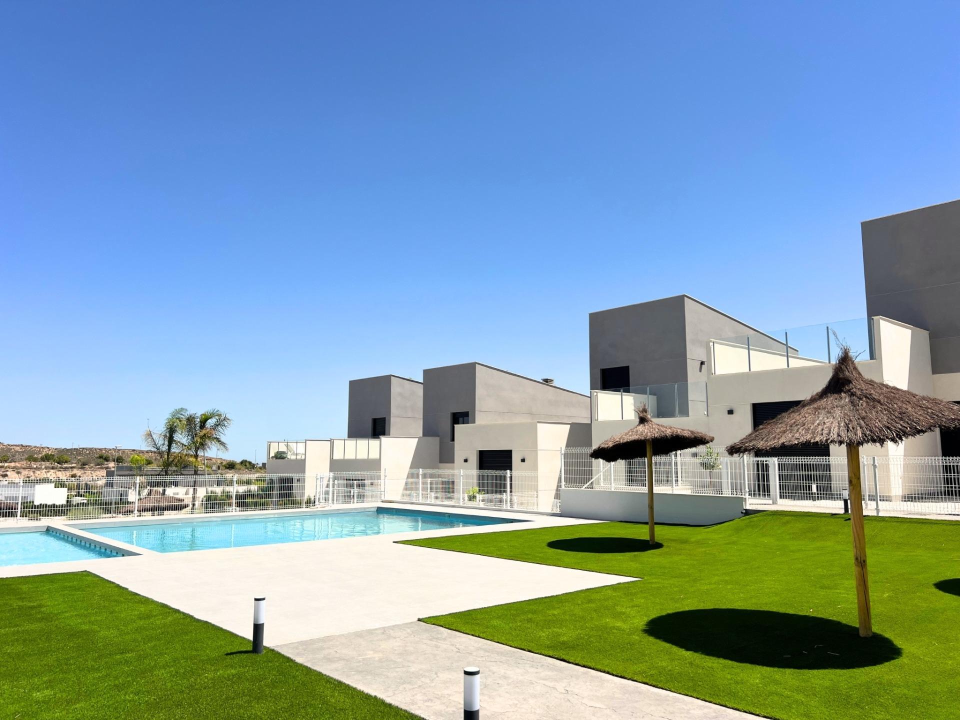 2 Bed, 2 Bath, HouseFor Sale, Altaona Golf and Country Village, Murcia
