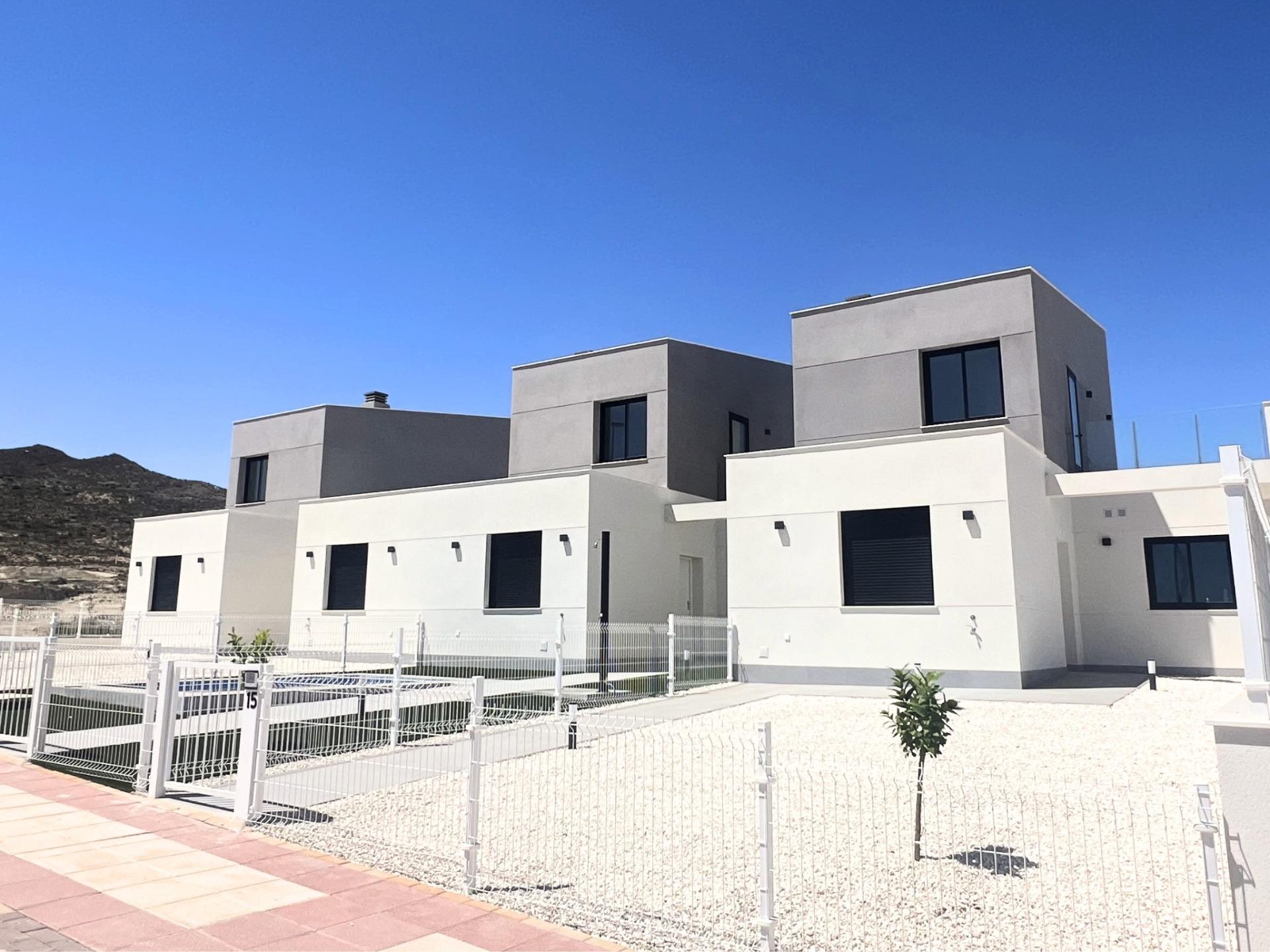 3 Bed, 2 Bath, HouseFor Sale, Altaona Golf and Country Village, Murcia