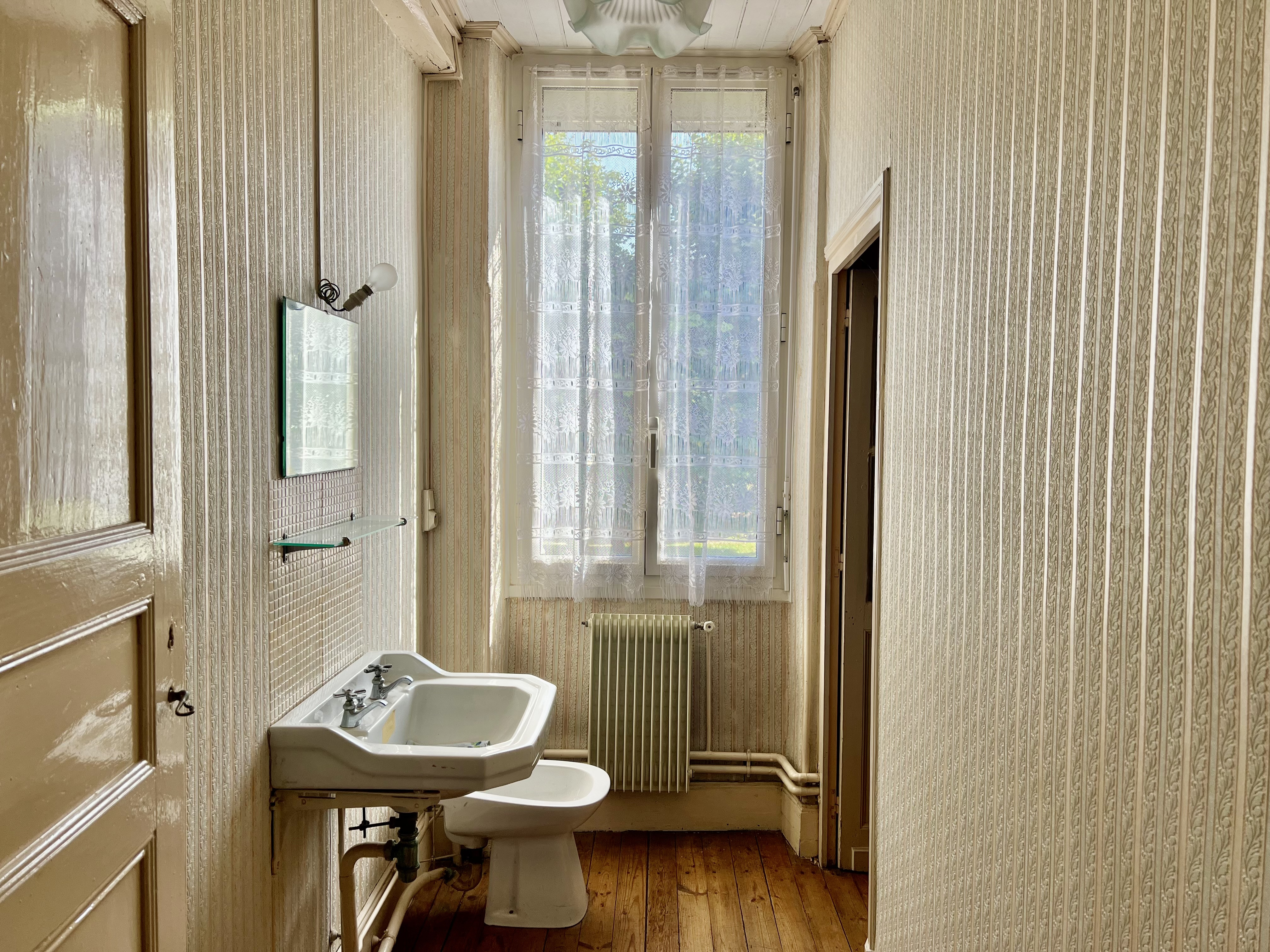 4 Bed, 1 Bath, HouseFor Sale, Fumel, Lot-et-Garonne, Aquitaine, 47500