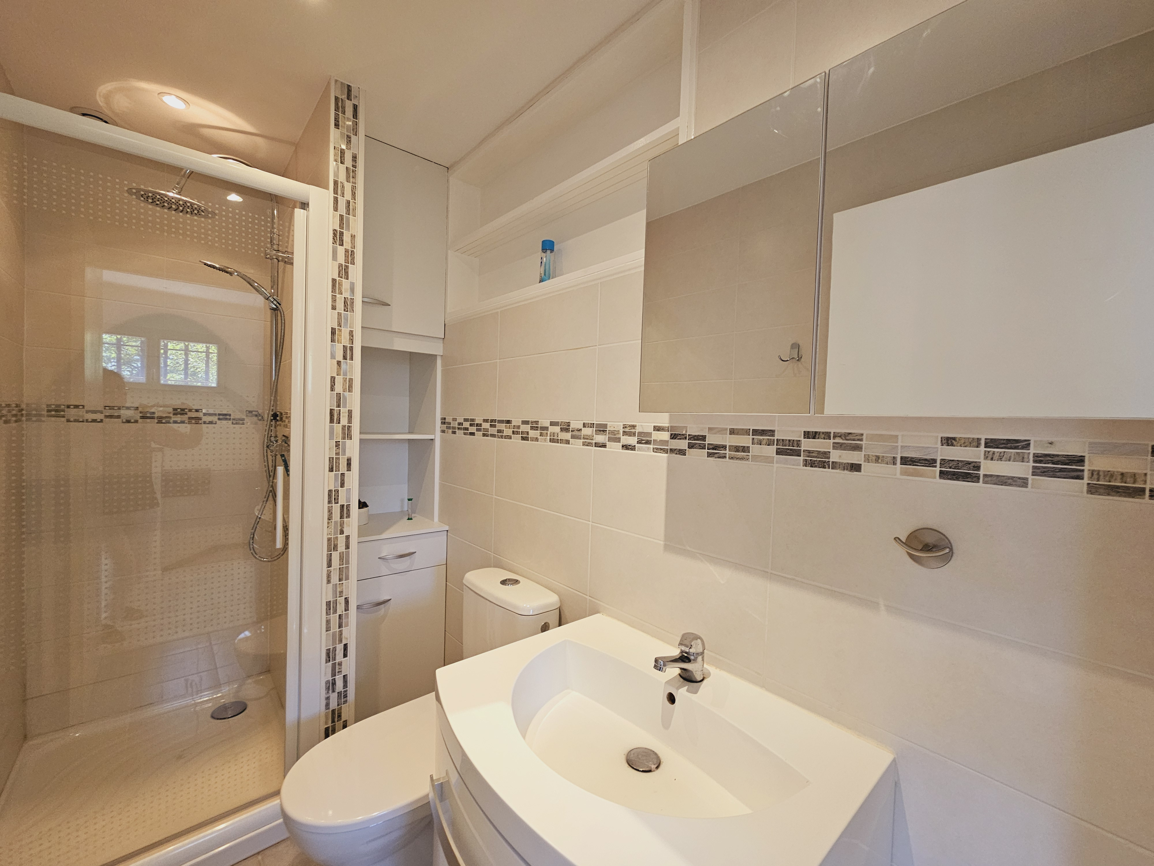 4 Bed, 1 Bath, HouseFor Sale, Lalinde, Dordogne, Aquitaine, 24150