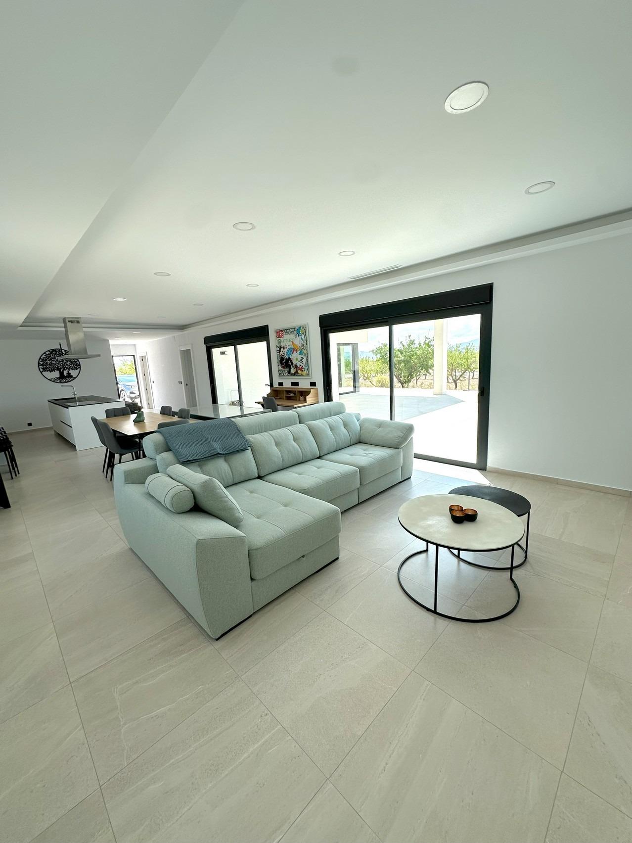 3 Bed, 2 Bath, HouseFor Sale, Pinoso, Alicante