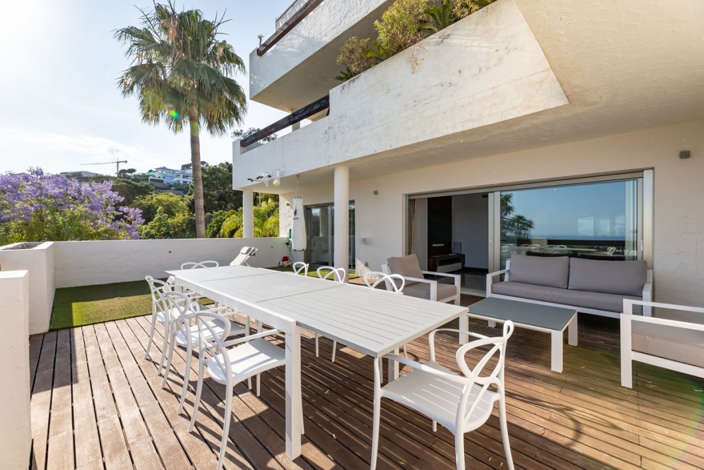 2 Bed, 2 Bath, ApartmentFor Sale, Benahavis, Malaga