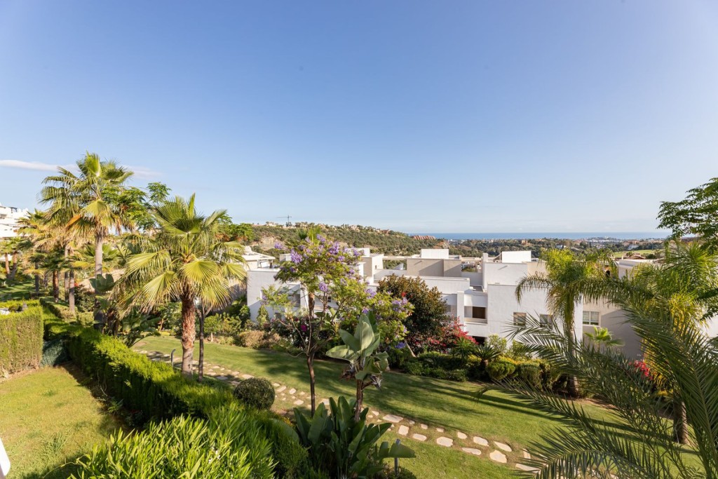 2 Bed, 2 Bath, ApartmentFor Sale, Benahavis, Malaga