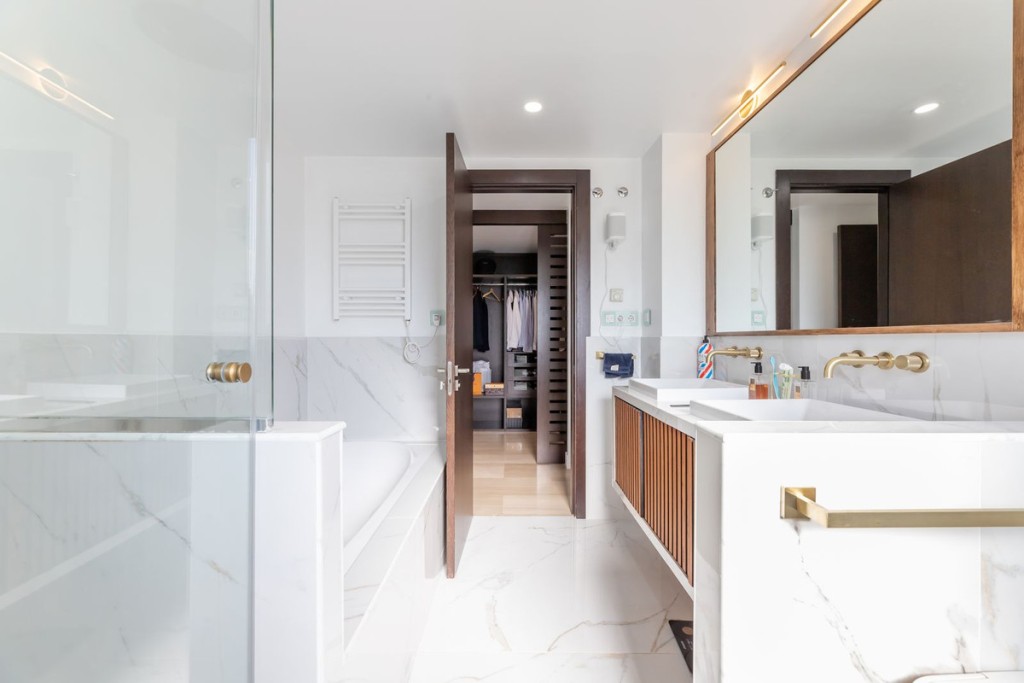 2 Bed, 2 Bath, ApartmentFor Sale, Benahavis, Malaga