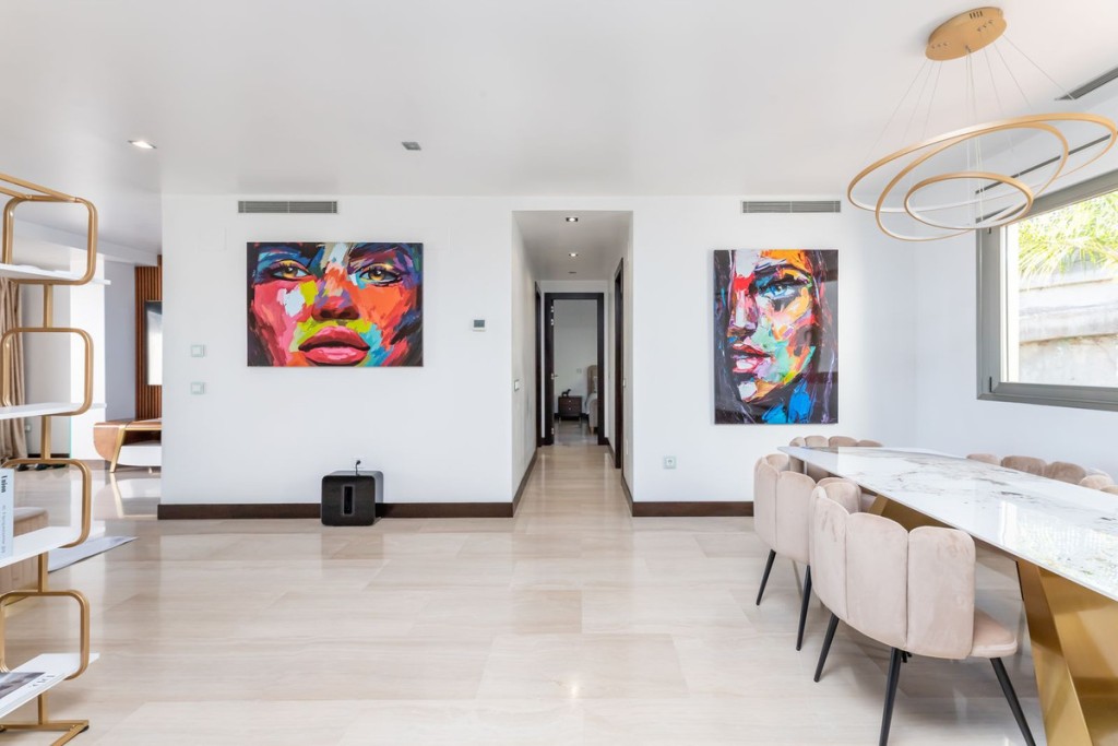 2 Bed, 2 Bath, ApartmentFor Sale, Benahavis, Malaga