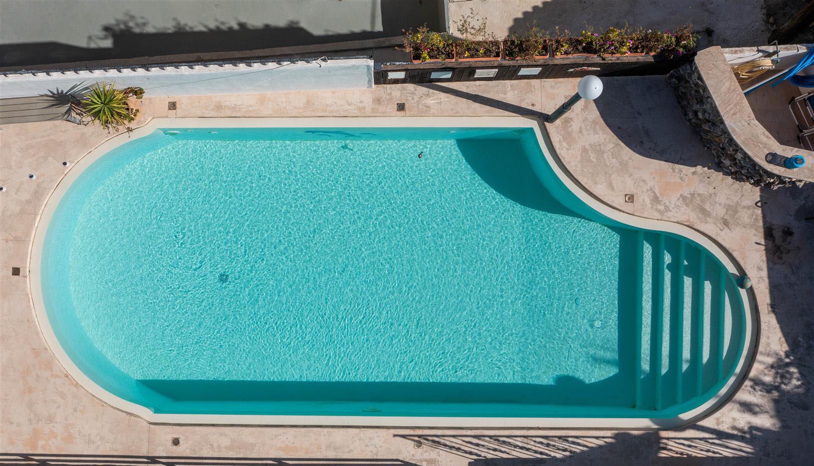 Commercial Property, For Sale