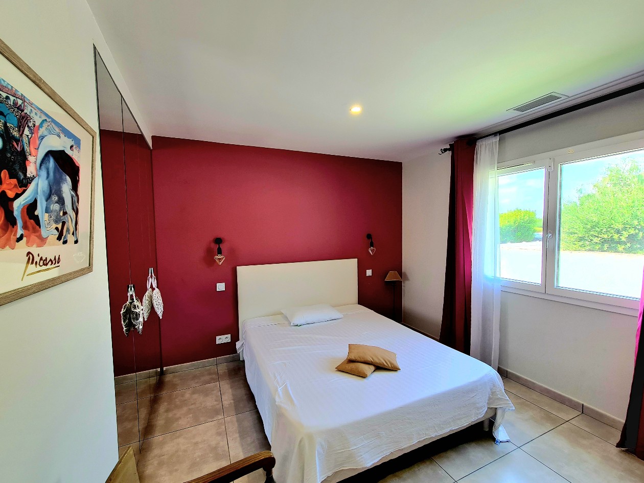 3 Bed, 2 Bath, HouseFor Sale, Bize Minervois, Aude, Languedoc-Roussillon, 11120