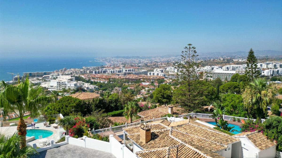 4 Bed, 4 Bath, HouseFor Sale, Benalmadena, Costa del Sol