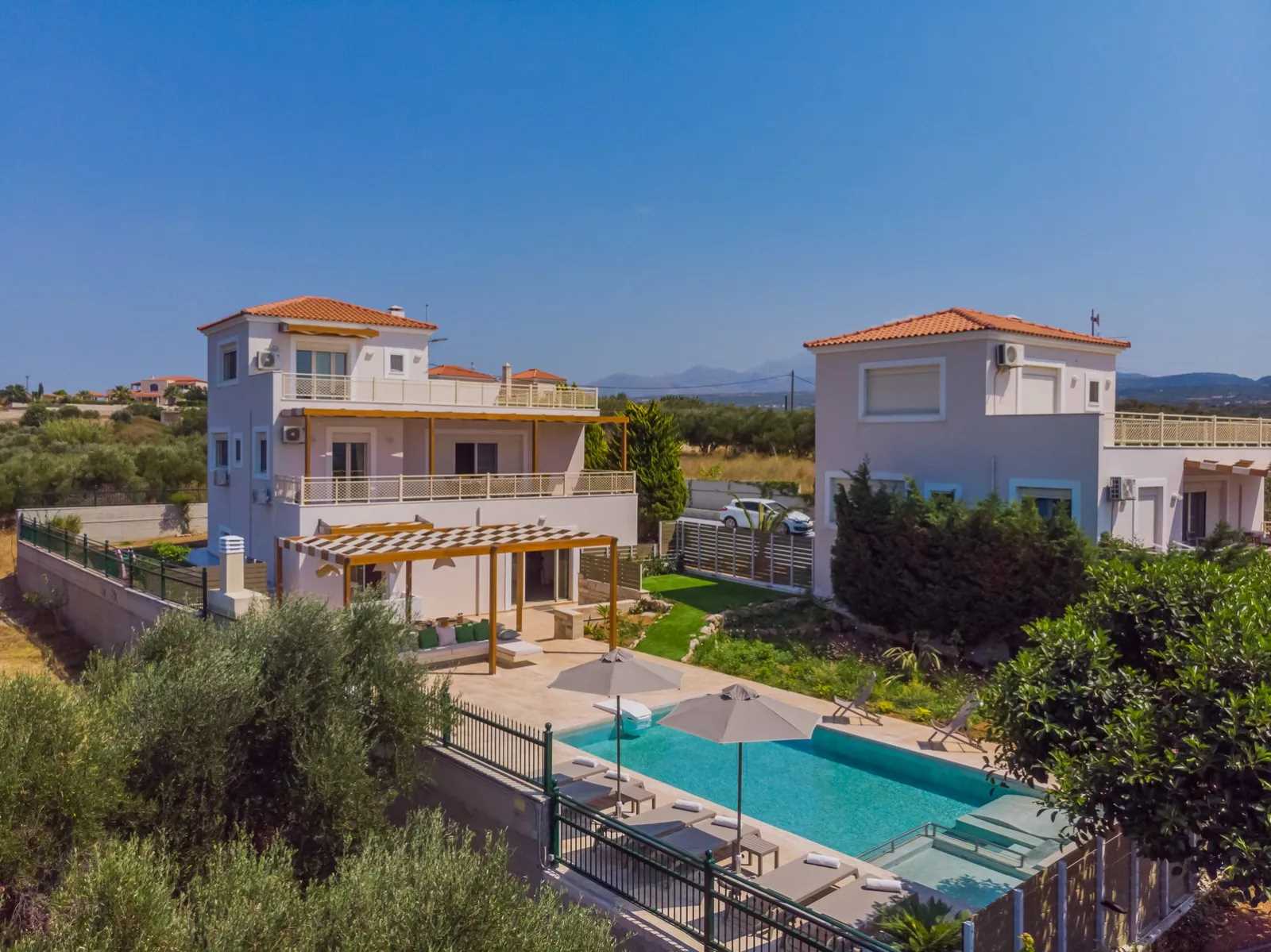8 Bed, 6 Bath, HouseFor Sale, Rethymno, Crete, 74100