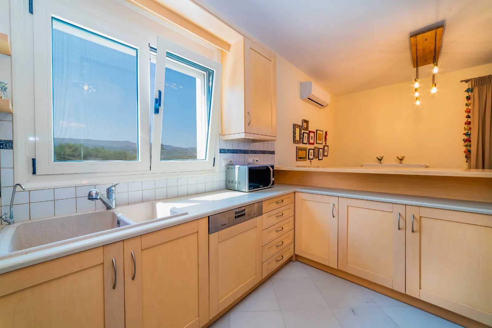 8 Bed, 6 Bath, HouseFor Sale, Rethymno, Crete, 74100