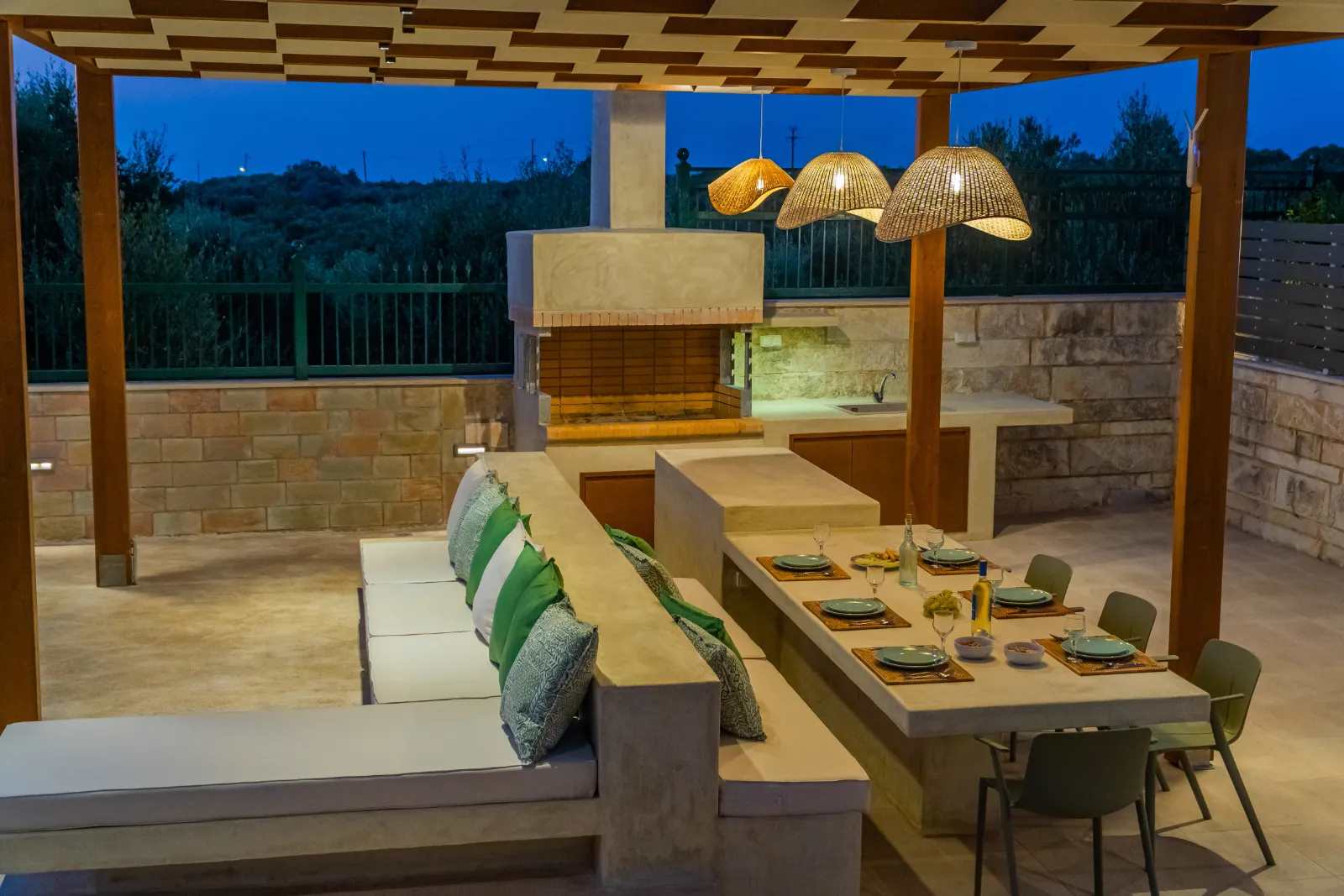 8 Bed, 6 Bath, HouseFor Sale, Rethymno, Crete, 74100