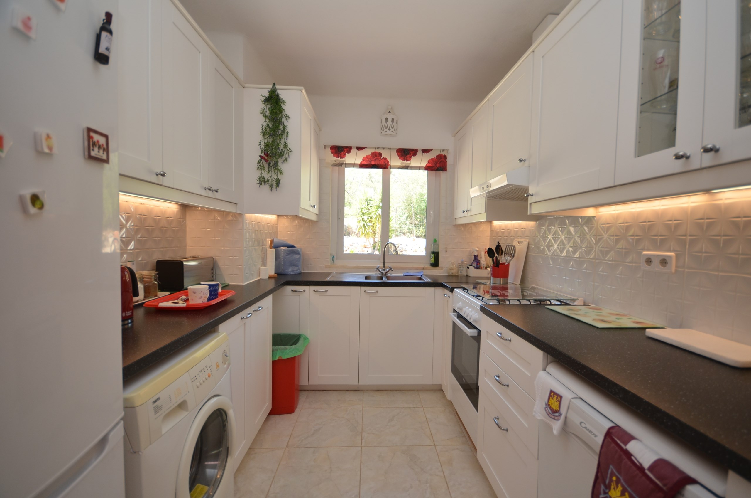3 Bed, 2 Bath, HouseFor Sale, Loulé, Faro, 8100-000 3 Bed, 2 Bath, HouseFor Sale, Loulé, Faro, 8100-000