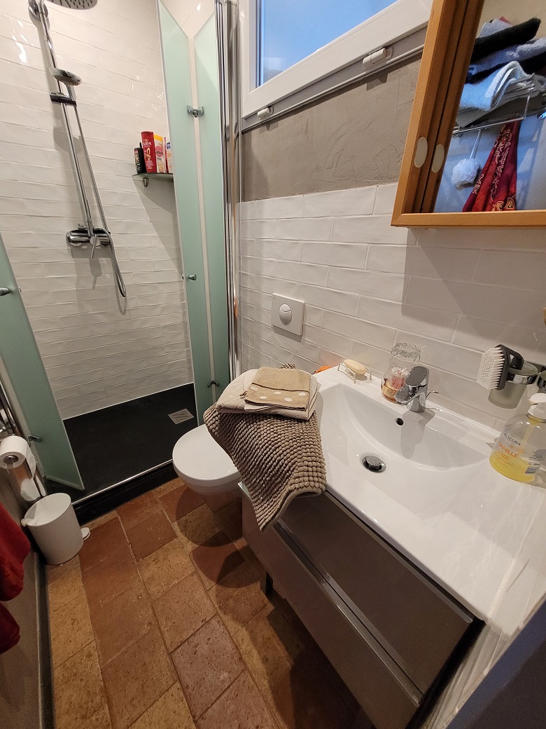 3 Bed, 2 Bath, HouseFor Sale, Caux, Herault, Languedoc-Roussillon, 34120