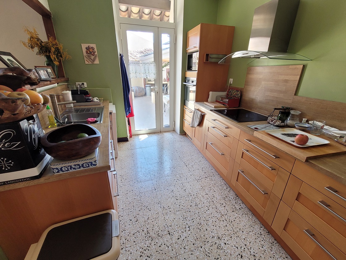 3 Bed, 2 Bath, HouseFor Sale, Caux, Herault, Languedoc-Roussillon, 34120