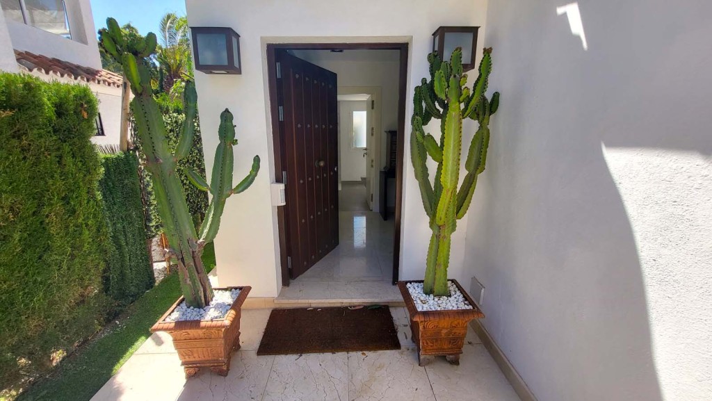 4 Bed, 4 Bath, HouseFor Sale, Calahonda, Malaga