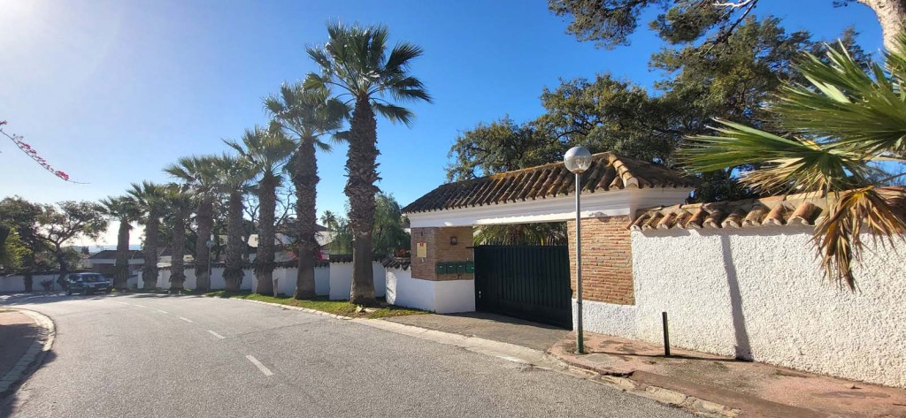 4 Bed, 4 Bath, HouseFor Sale, Calahonda, Malaga