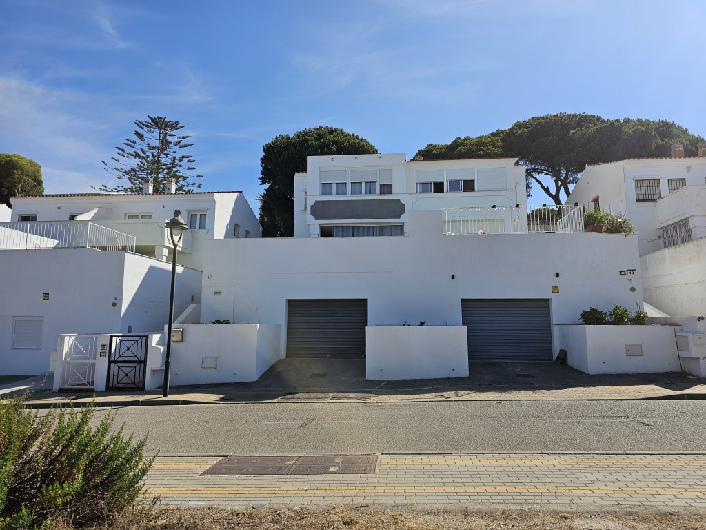 4 Bed, 3 Bath, HouseFor Sale, Cabopino, Malaga
