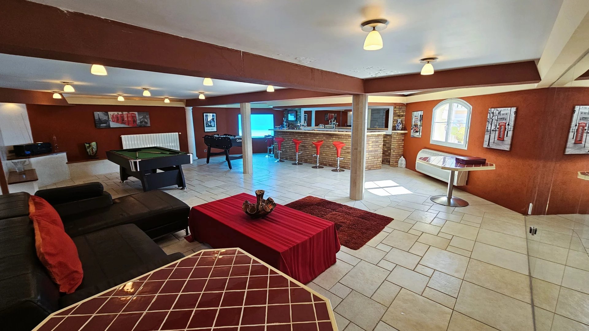 8 Bed, 5 Bath, HouseFor Sale, Les Issambres, Var