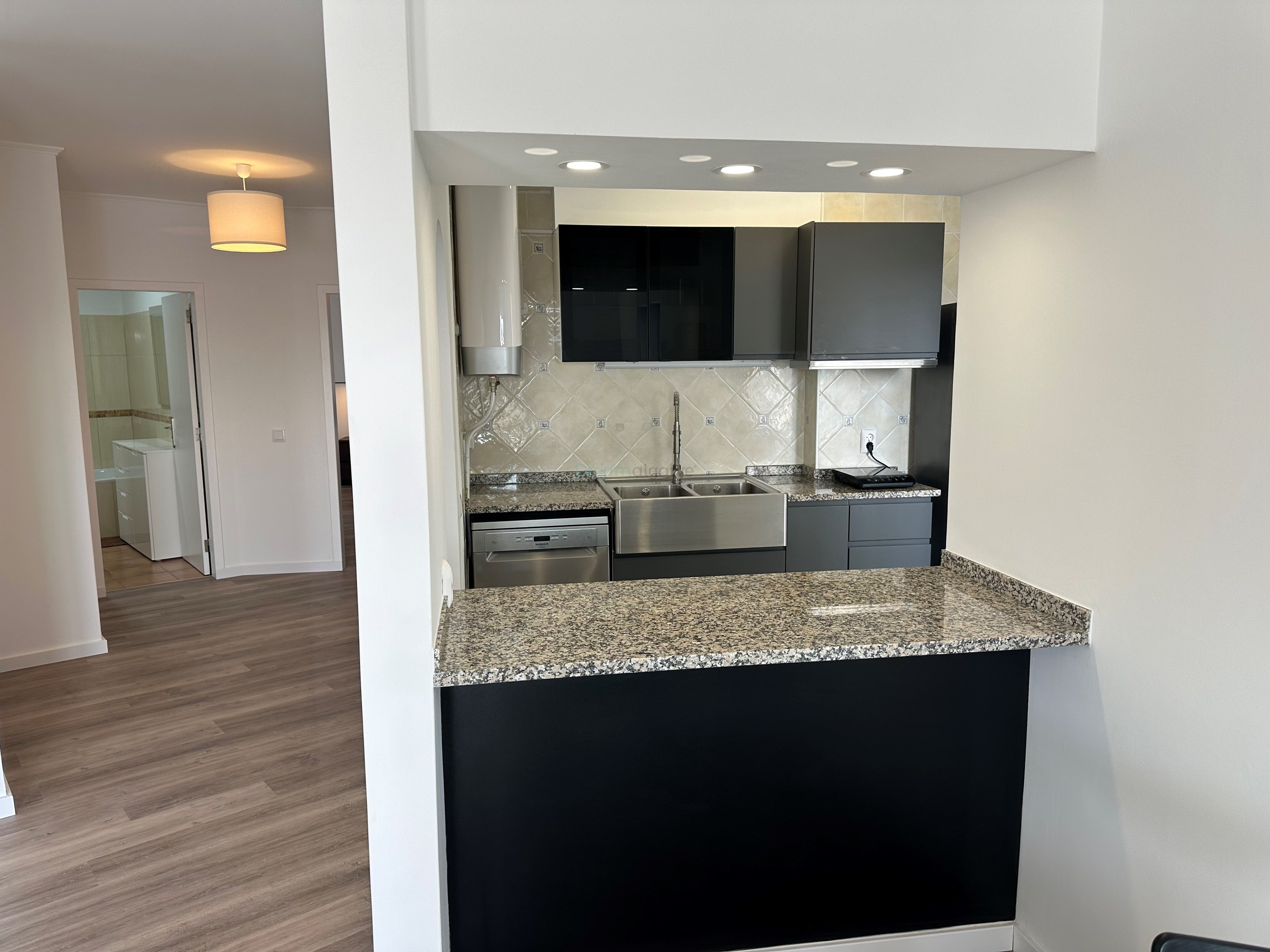 2 Bed, 1 Bath, ApartmentFor Sale, Lagos, Faro, 8600-722