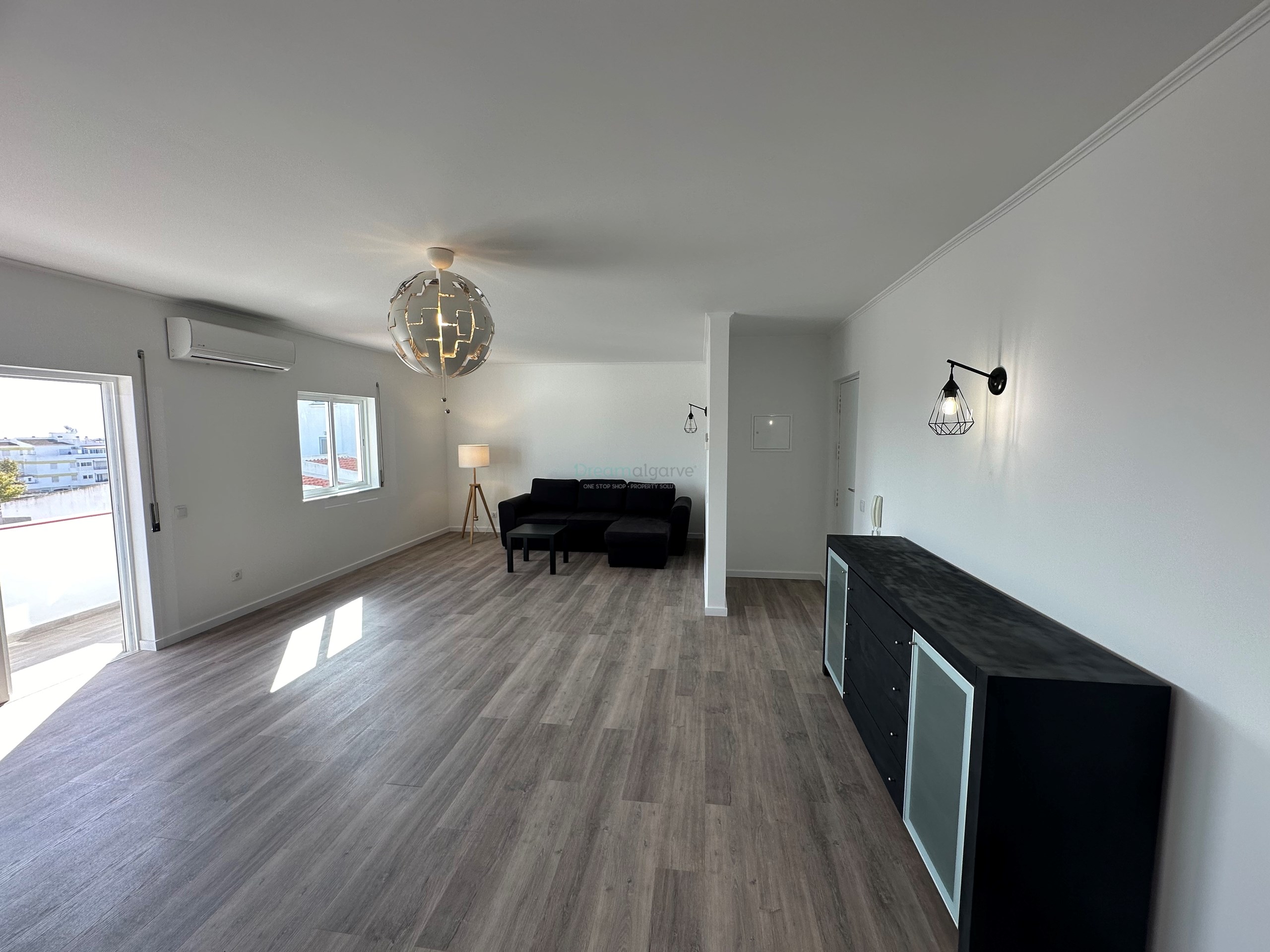 2 Bed, 1 Bath, ApartmentFor Sale, Lagos, Faro, 8600-722